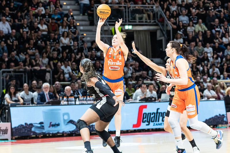 FINALS2023 G1