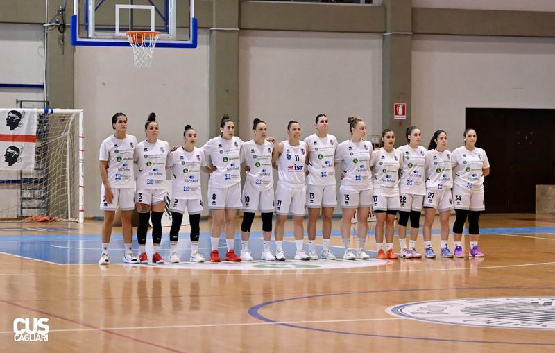 Cus Cagliari, aluti e ringraziamenti per le giocatrici in uscita