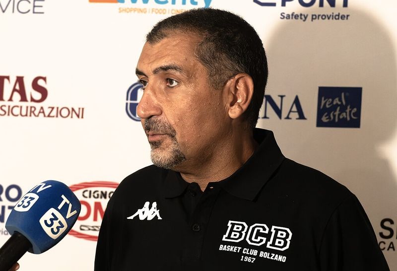 Massimo Romano è il miglior coach della serie A2 femminile girone B