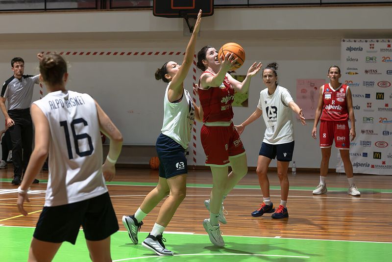 Si alza il sipario sulla Serie A2: percl’Alperia Basket Club Bolzano, esordio sul campo dell’Alpo