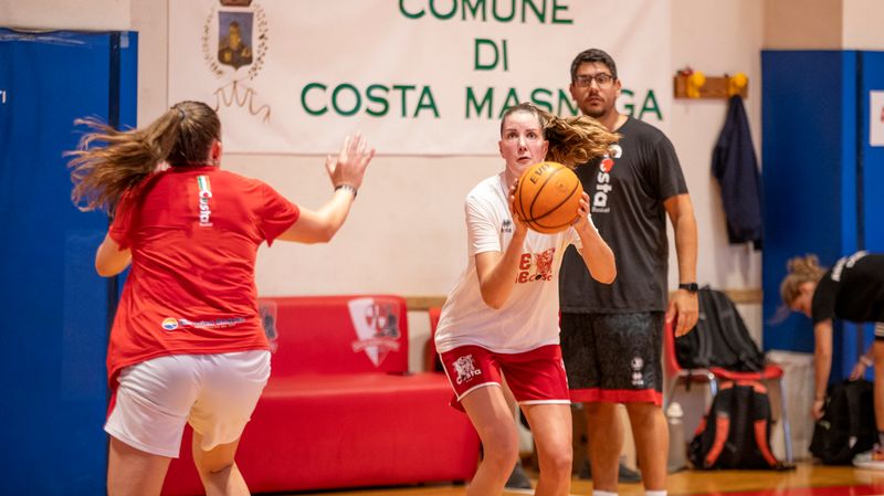 Prima uscita per Costa Masnaga